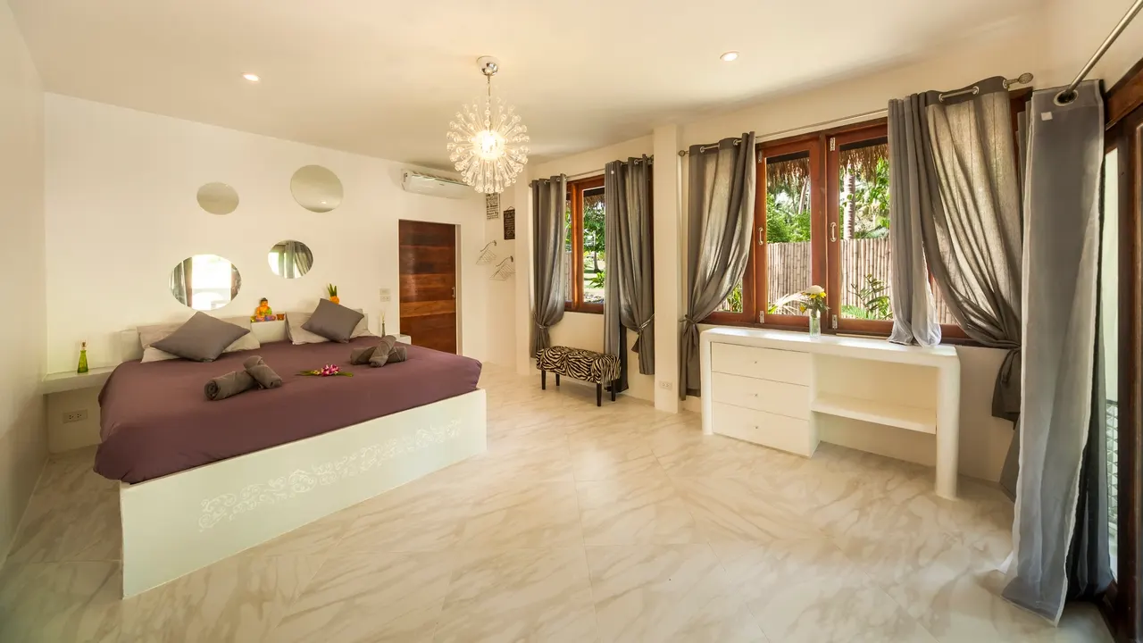 Sandshine Pool Villa