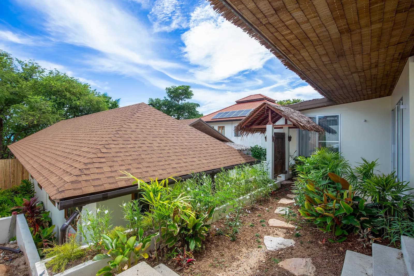Villa Shmil - Lonely Beach Luxury Villas