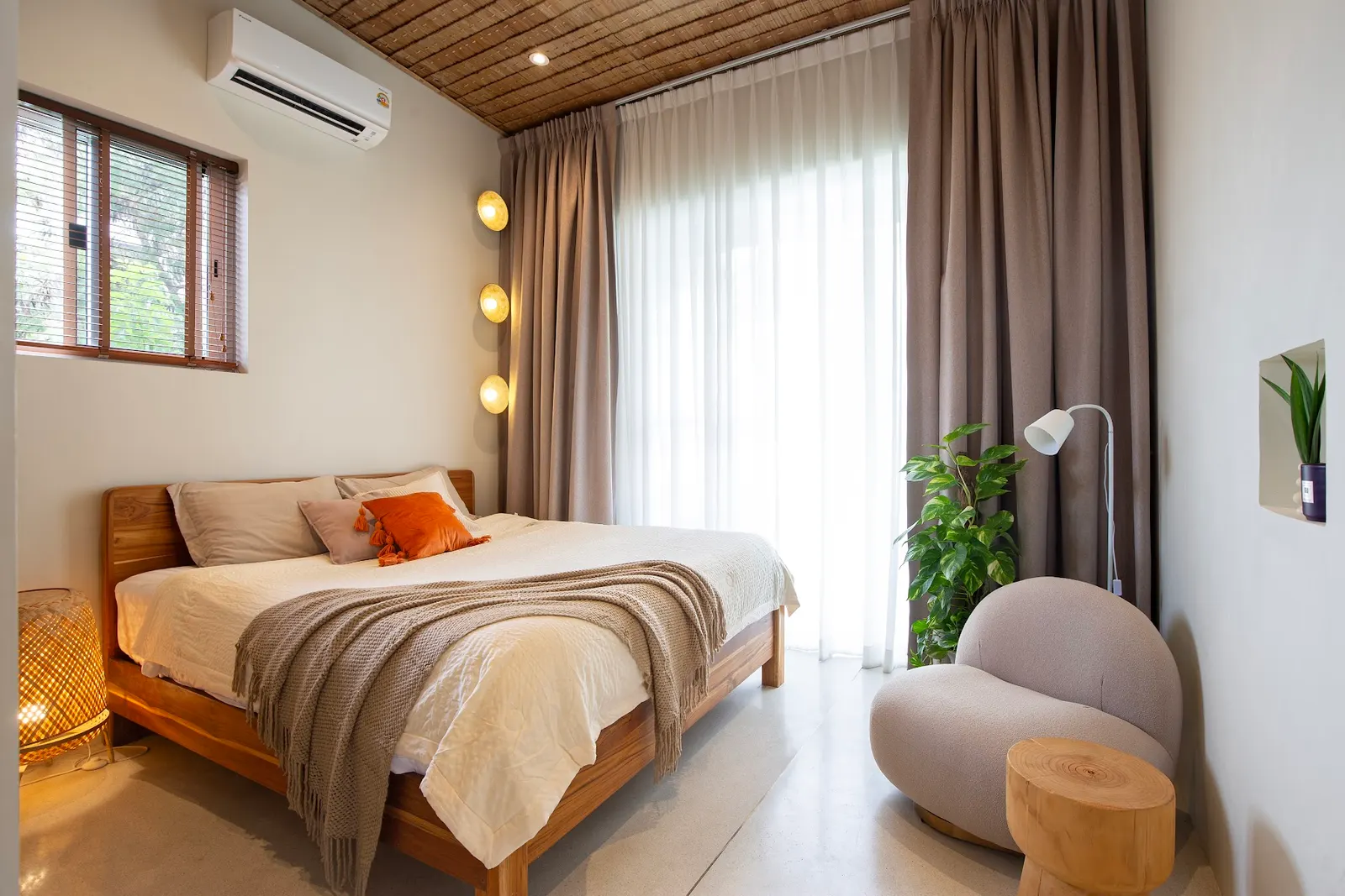 Villa Shmil - Lonely Beach Luxury Villas